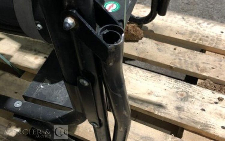 SDMO PERFORM 4500  GRO010898