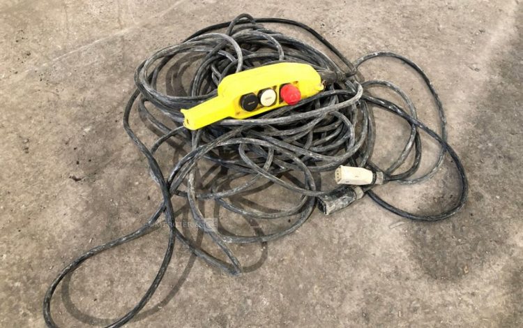 COMABI APACHE BA 150 ST  LEV010343