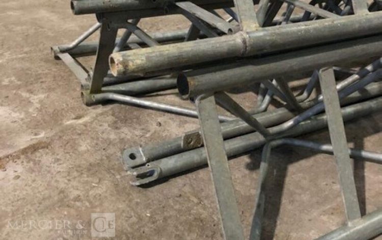 COMABI APACHE BA 150 ST  LEV010343