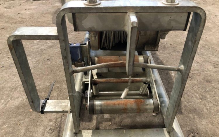 COMABI APACHE BA 150 ST  LEV010343