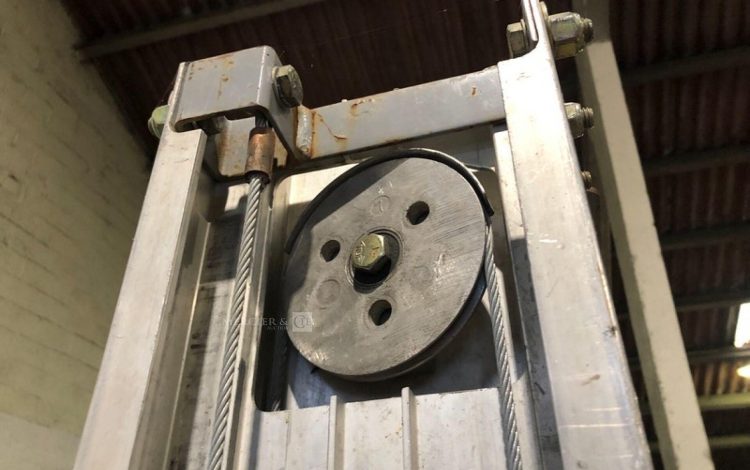 GENIE SLC-24  LEV010815