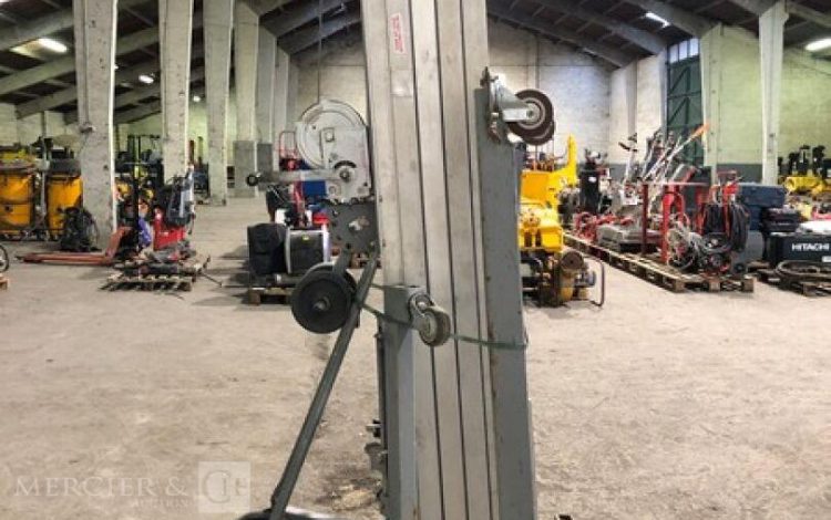 GENIE SLC-24  LEV010815