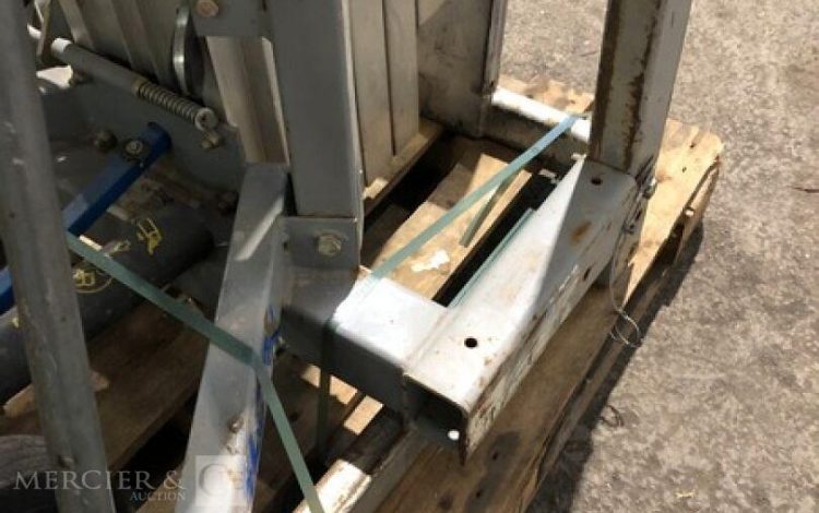 GENIE SLC-24  LEV010815