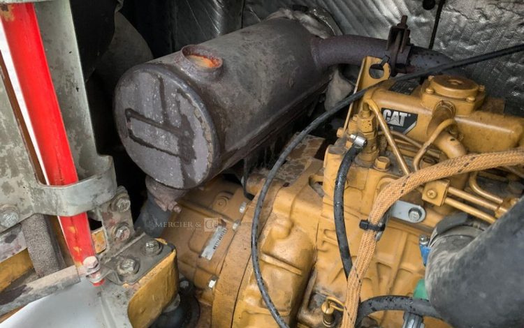 CATERPILLAR 303E  9826