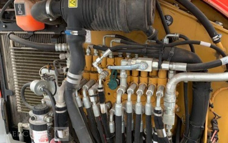 CATERPILLAR 303E  9826