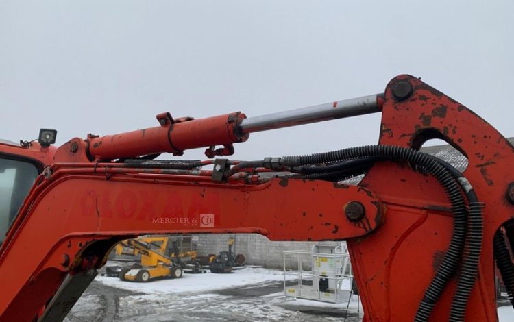 CATERPILLAR 303E  9826