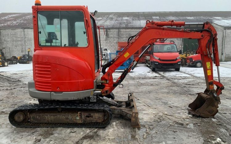 CATERPILLAR 303E  9826