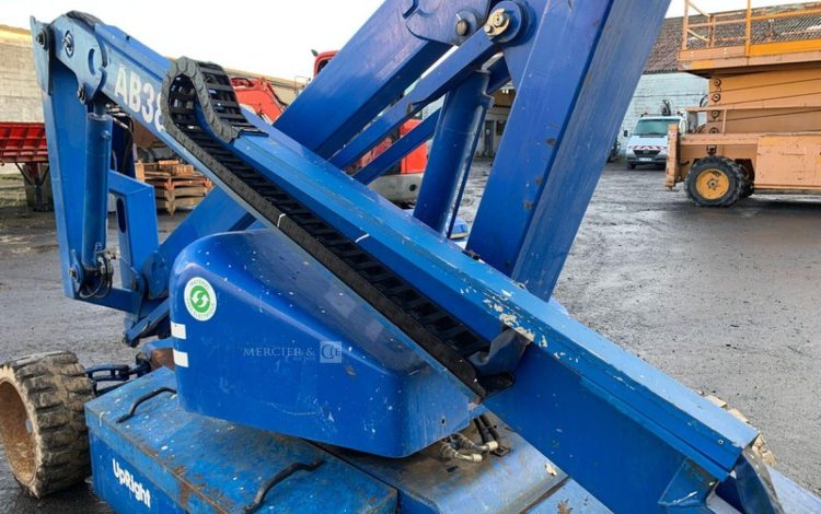 UPRIGHT AB38  TE13A1854
