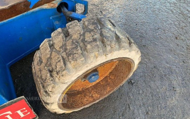 UPRIGHT AB38  TE13A1854