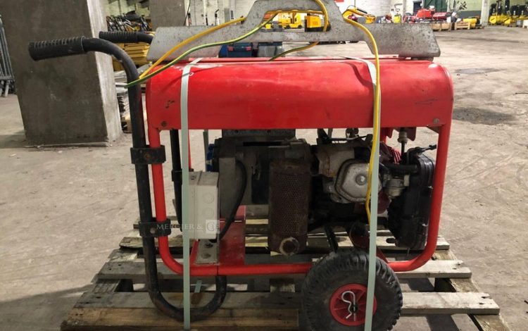 PRAMAC ES5000  64MAM12026