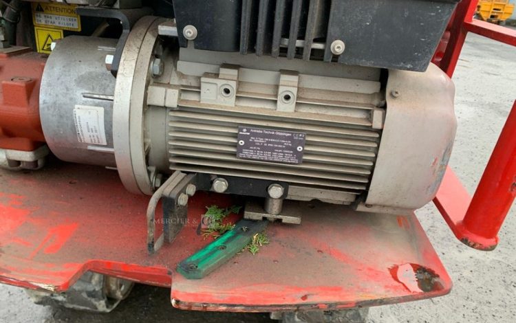 TAKEUCHI TB216  2380561