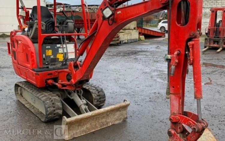 TAKEUCHI TB216  2380561