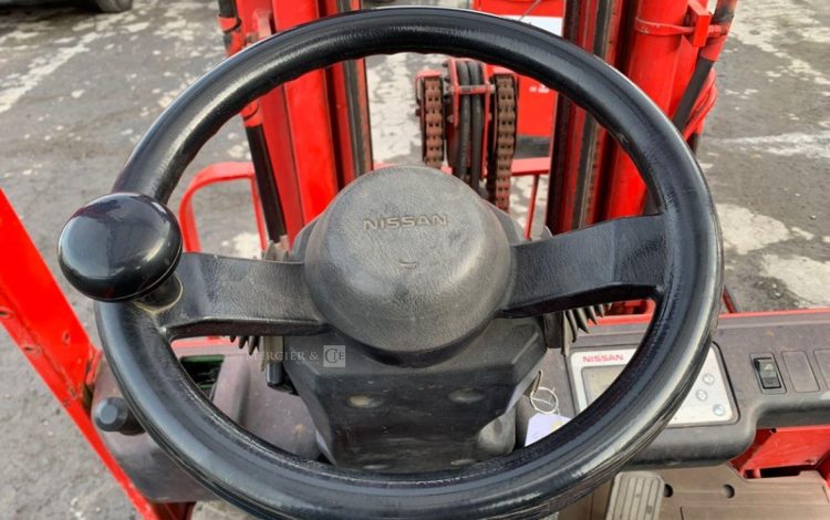 NISSAN 1Q2L25Q  43404571