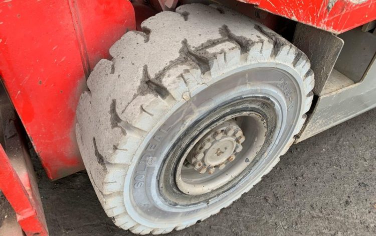 NISSAN 1Q2L25Q  43404571