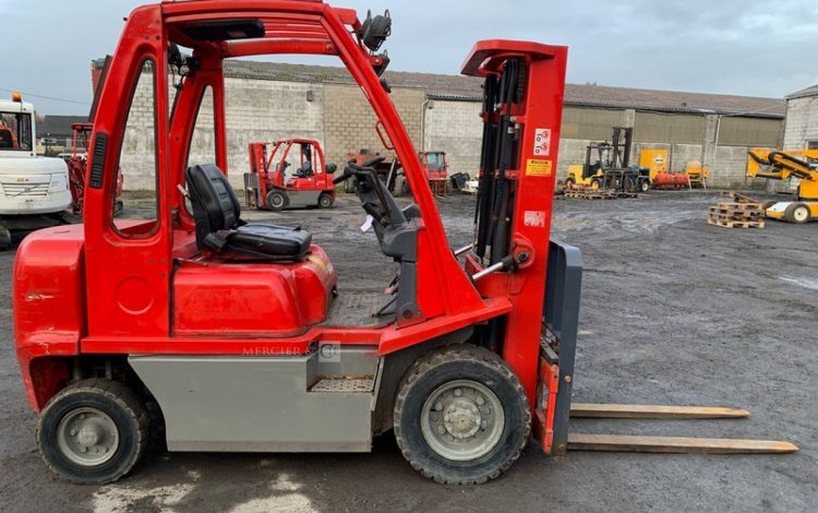 NISSAN Y1D2A25Q  50250387