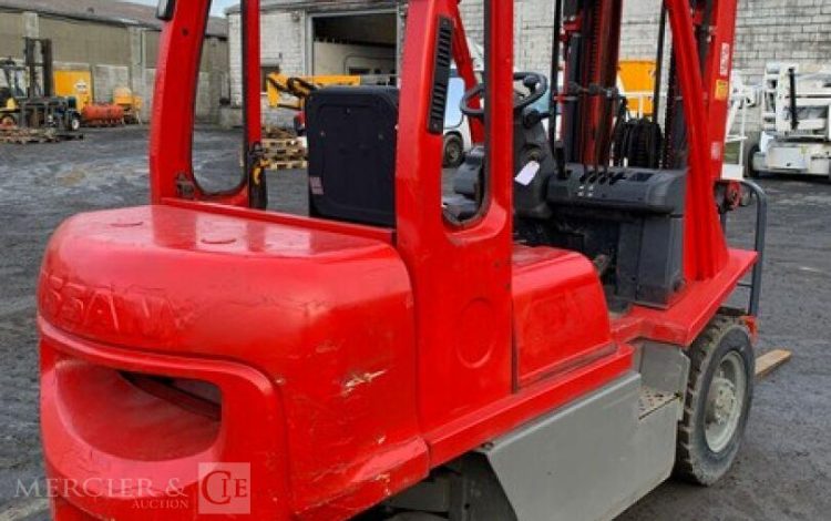 NISSAN Y1D2A25Q  50250387