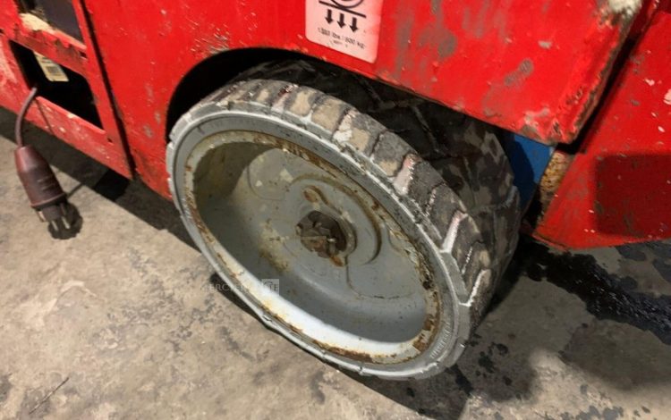 GENIE GS-1932  05SE08143