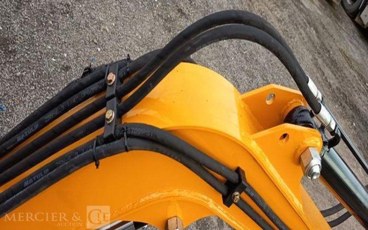 HIGHTOP MICROPELLE HT10 SUR CHENILLES DIESEL 1T – ANNEE 2025 – MATERIEL NEUF  293HT