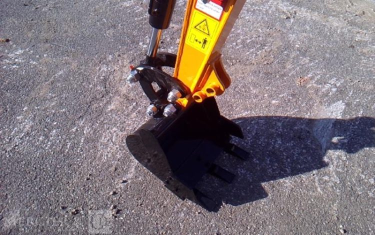 HIGHTOP MICROPELLE HT10 SUR CHENILLES DIESEL 1T – ANNEE 2025 – MATERIEL NEUF JAUNE 48314