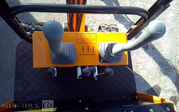 HIGHTOP MICROPELLE HT10 SUR CHENILLES DIESEL 1T – ANNEE 2025 – MATERIEL NEUF JAUNE 48321