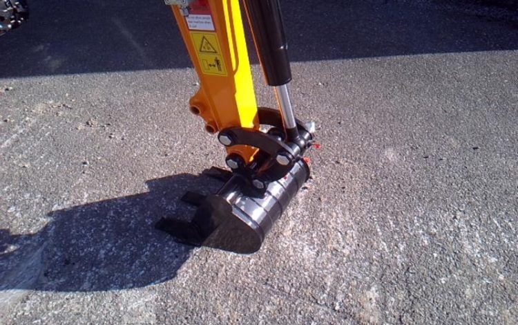 HIGHTOP MICROPELLE HT10 SUR CHENILLES DIESEL 1T – ANNEE 2025 – MATERIEL NEUF JAUNE 48322