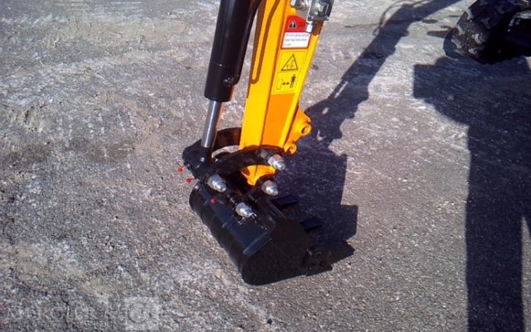 HIGHTOP MICROPELLE HT10 SUR CHENILLES DIESEL 1T – ANNEE 2025 – MATERIEL NEUF JAUNE 48322