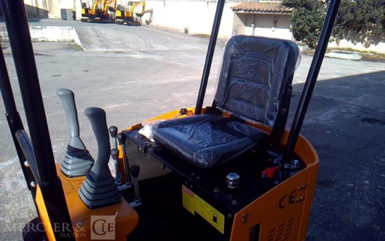 HIGHTOP MICROPELLE HT10 SUR CHENILLES DIESEL 1T – ANNEE 2025 – MATERIEL NEUF JAUNE 48322