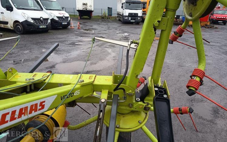 CLAAS FANEUSE PORTEE VOLTO 45 – 4 TOUPIES – ANNEE 2018  601506