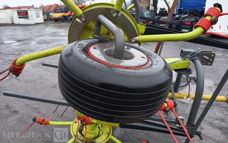 CLAAS FANEUSE PORTEE VOLTO 45 – 4 TOUPIES – ANNEE 2018  601506
