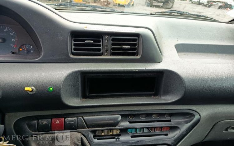 FIAT SCUDO AVEC NACELLE FRANCE ELEVATEUR TOPY 8 – 2394 HEURES – ANNEE 2001  904ALF59