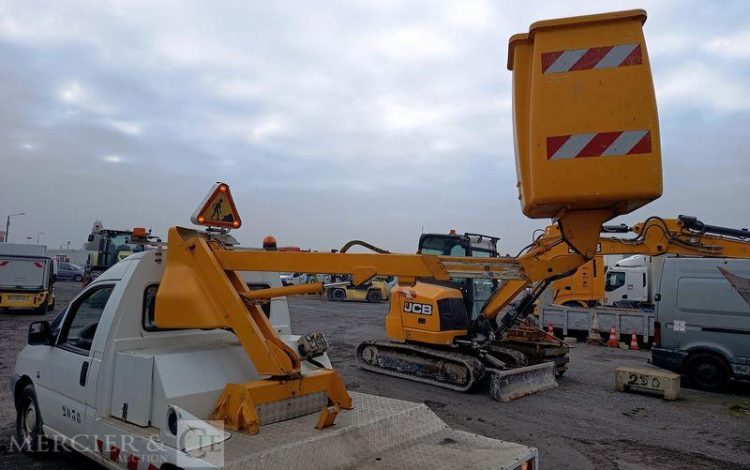 FIAT SCUDO AVEC NACELLE FRANCE ELEVATEUR TOPY 8 – 2394 HEURES – ANNEE 2001  904ALF59