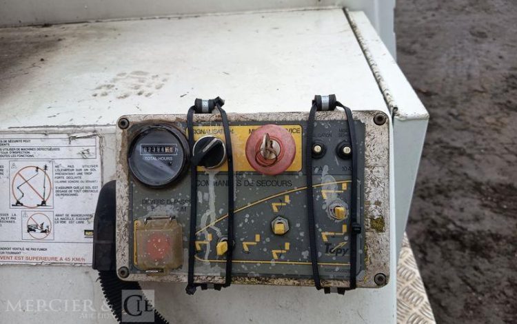 FIAT SCUDO AVEC NACELLE FRANCE ELEVATEUR TOPY 8 – 2394 HEURES – ANNEE 2001  904ALF59