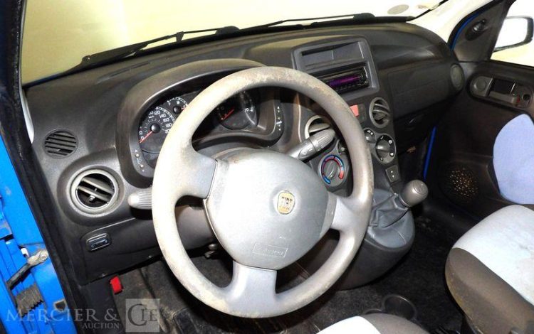 FIAT PANDA GNV BLEU AC-784-SX
