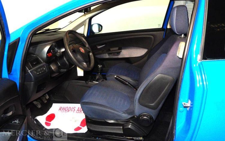 FIAT PUNTO GNV BLEU AD-499-DS