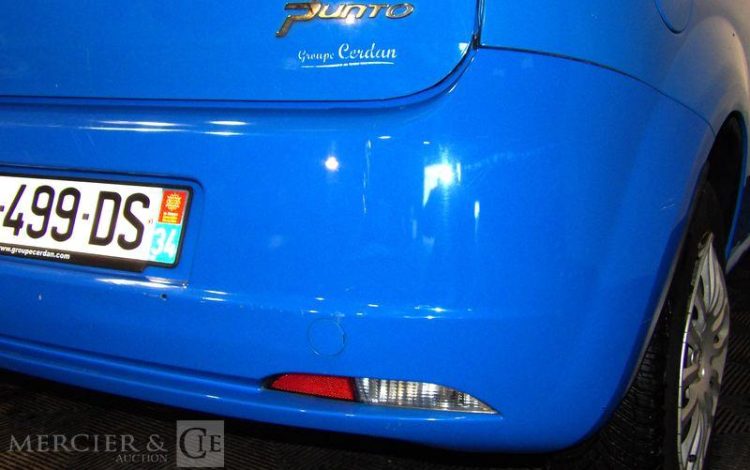 FIAT PUNTO GNV BLEU AD-499-DS