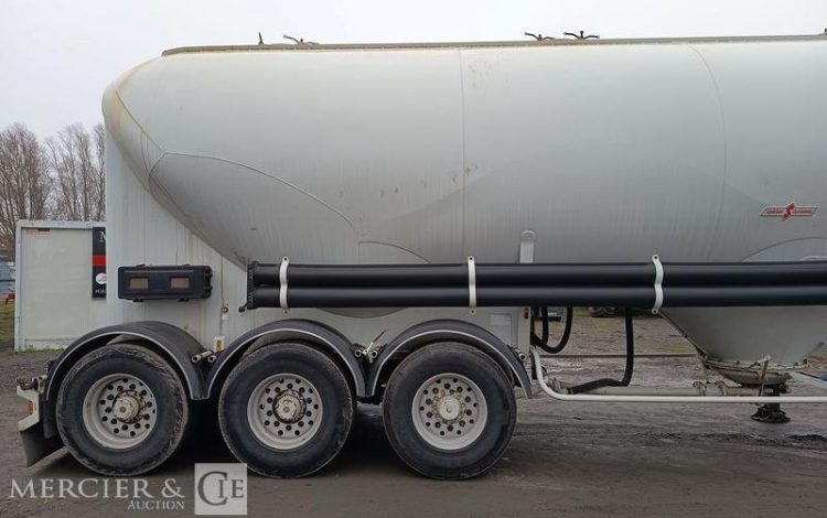 SPITZER EU CITERNE PULVE  AJ-172-JQ