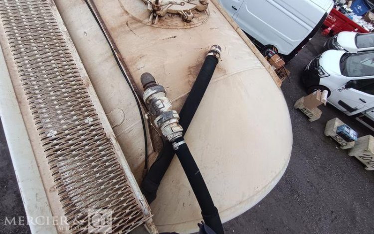 SPITZER EU CITERNE PULVE  AJ-172-JQ