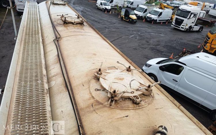 SPITZER EU CITERNE PULVE  AJ-172-JQ