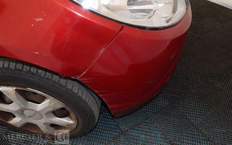 DACIA SANDERO 1,4 MPI GPL 75CH LAUREATE ROUGE AY-578-EH