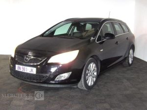 OPEL ASTRA BREAK 1,4 T 140 COSMO  BN-981-JK