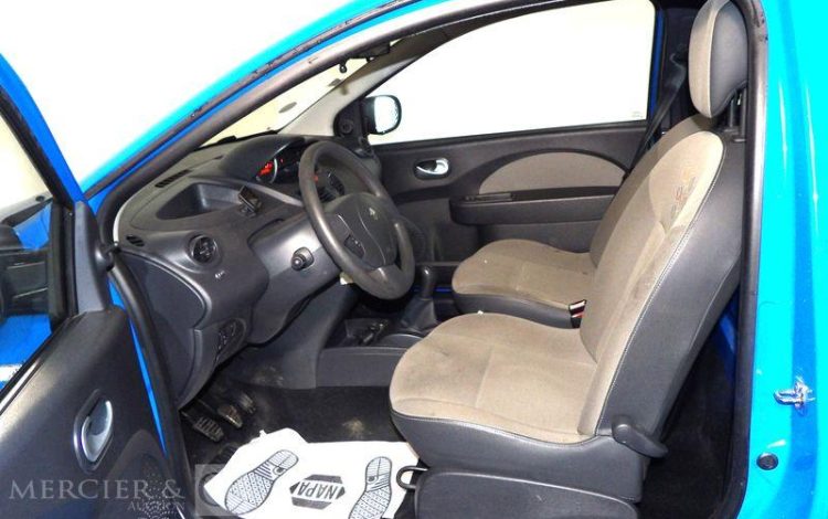 RENAULT TWINGO DCI  BQ-242-RH