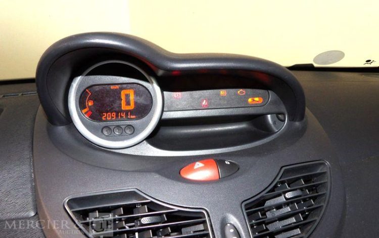 RENAULT TWINGO DCI BLEU BR-655-AG