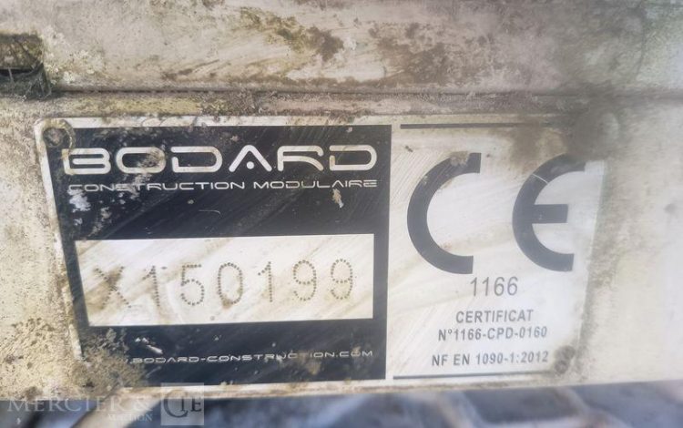 BODARD BUNGALOW SANITAIRE WC AVEC PASSAGE DE FOURCHE  BU1010003