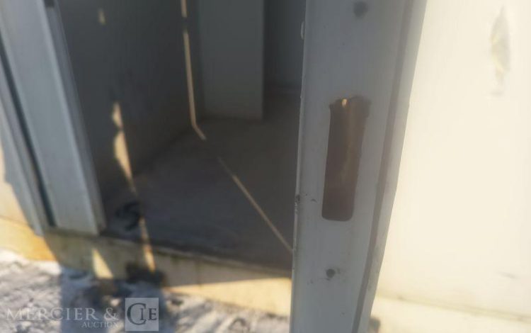 BODARD BUNGALOW SANITAIRE WC AVEC PASSAGE DE FOURCHE  BU1010003