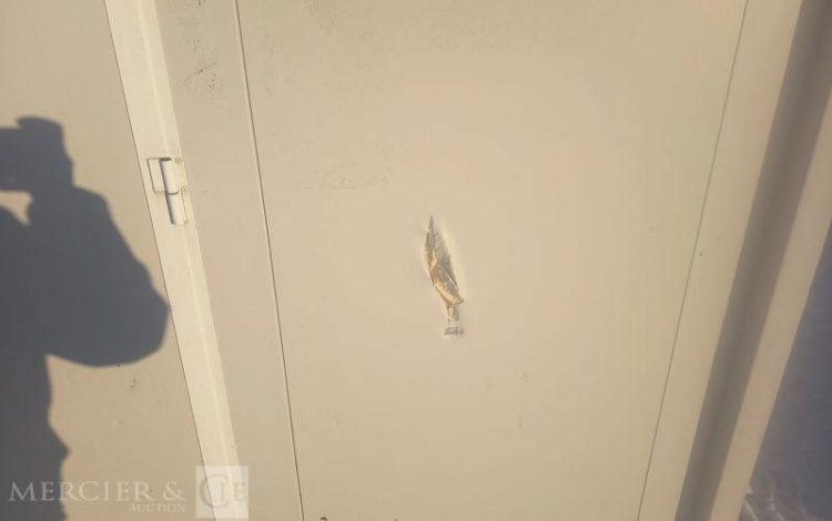 BODARD BUNGALOW SANITAIRE WC AVEC PASSAGE DE FOURCHE  BU1010003