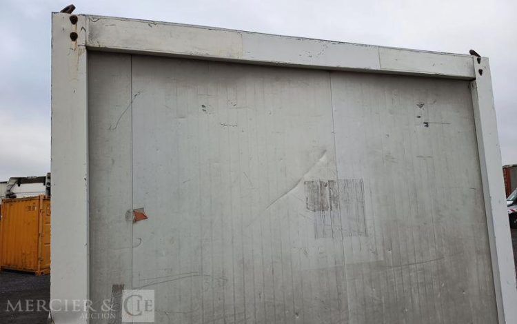 DECORTES BUNGALOW PORTE ET FENETRE LONG PAN AVEC PASSAGE DE FOURCHES  BUC750533