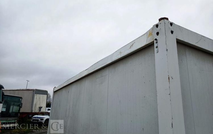 DECORTES BUNGALOW PORTE ET FENETRE LONG PAN AVEC PASSAGE DE FOURCHES  BUC750533