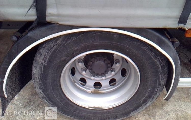 RENAULT PORTEUR 310 DXI BACHE HAYON 4X2 PTAC 19T  BV-499-BD