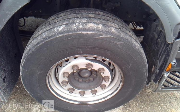 RENAULT PORTEUR 310 DXI BACHE HAYON 4X2 PTAC 19T  BV-499-BD