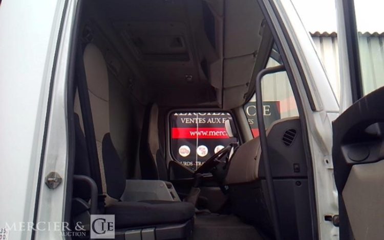 RENAULT PORTEUR 310 DXI BACHE HAYON 4X2 PTAC 19T  BV-499-BD